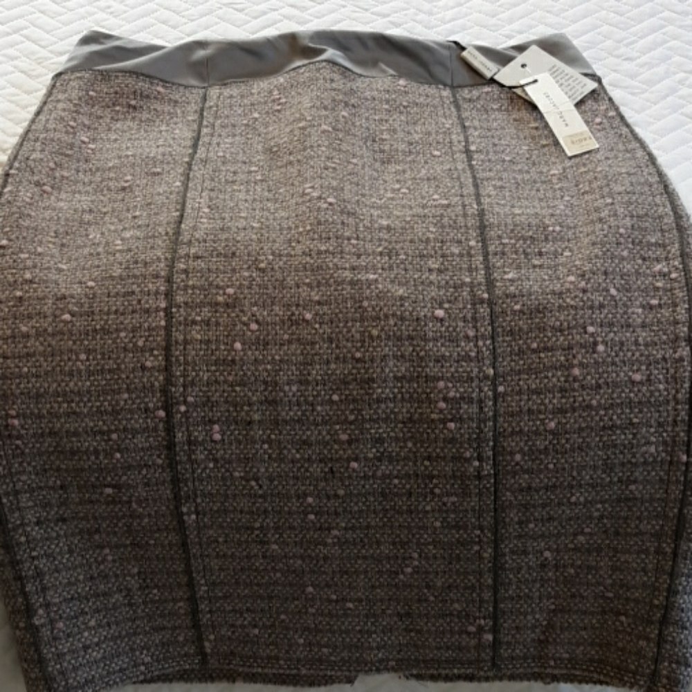 Gorgeous Marc Jacob's gray and lavender skirt
